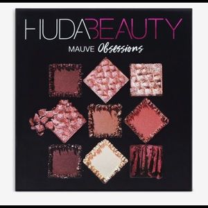 New - Huda Beauty Mauve Obsessions